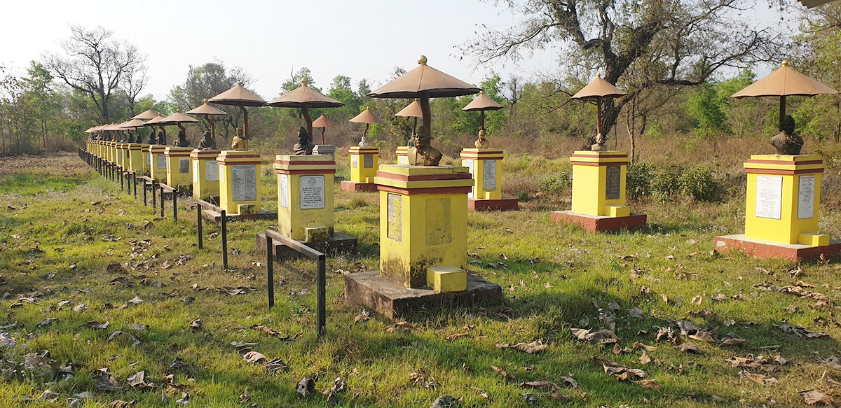 Kapildham-Pratima.jpg